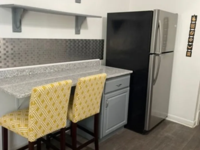 645 Grand Ave #1 — Photo 25