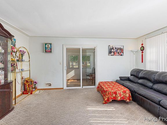 3rd image of 2841 Union Ave SE