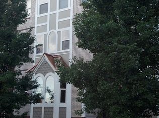 216 N State St APT 19, Howell, MI 48843