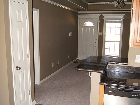 5th image of 49 Willow Lake Dr
