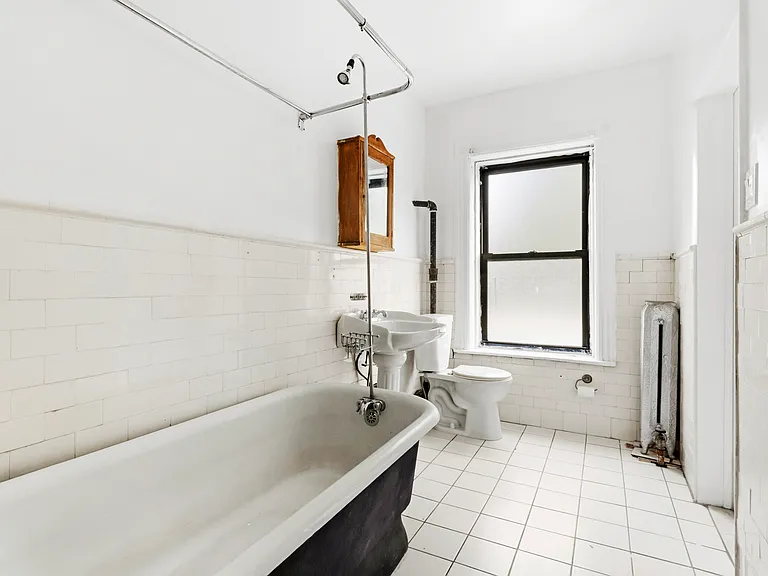 1297 Bergen St #4 — Photo 7