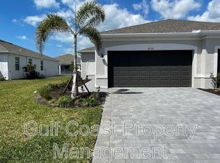 8728 Saint Kitts Cir, Englewood, FL 34224