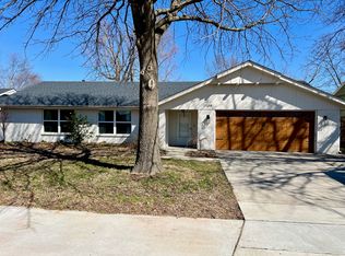 1709 SW D St, Bentonville, AR 72712