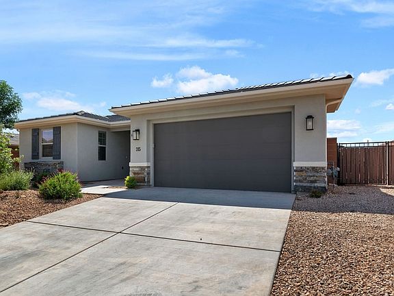 5th image of 315 N Sage Crest Dr