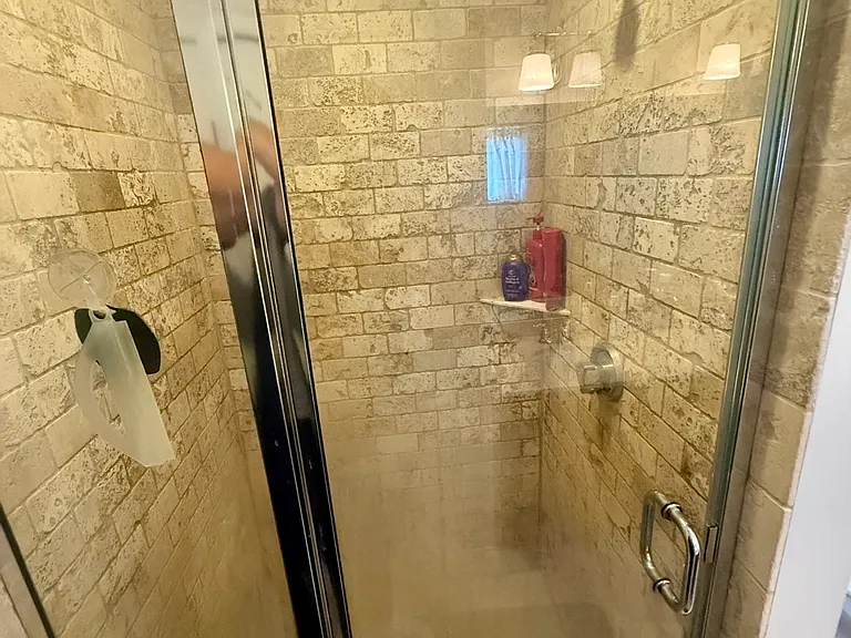 27 Antwerp St #2 — Photo 10