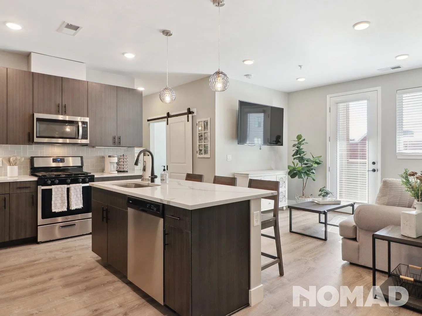 1 Bedroom Condo in Denver — Photo 1