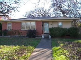 316 Brown Trl, Hurst, TX 76053