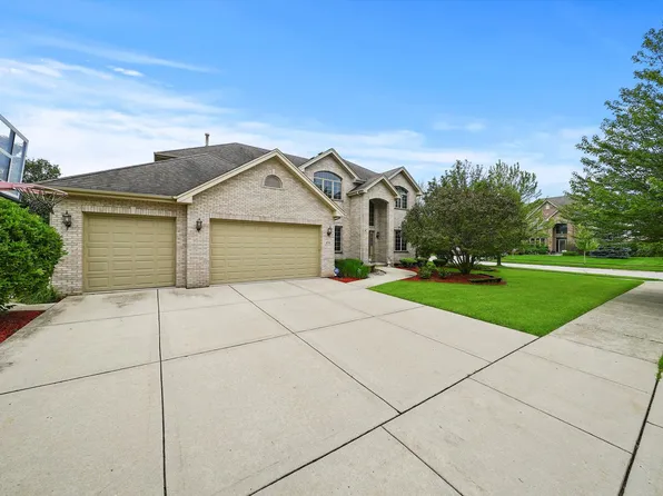 8751 W 141st St, Orland Park, IL 60462