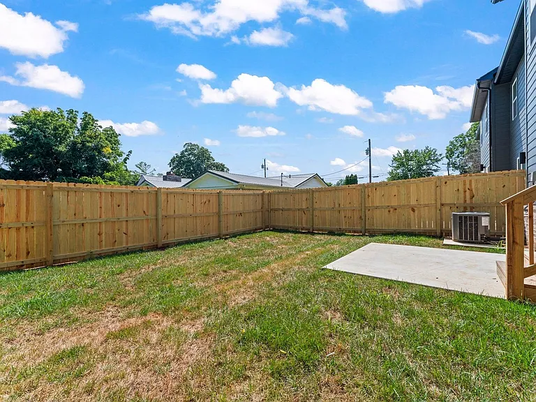 217 S Porter St — Photo 26