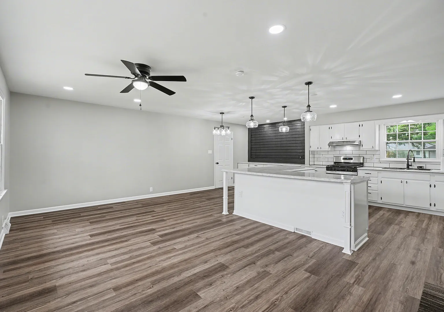 4 bed, 1651 sqft, $2,800 — Photo 4