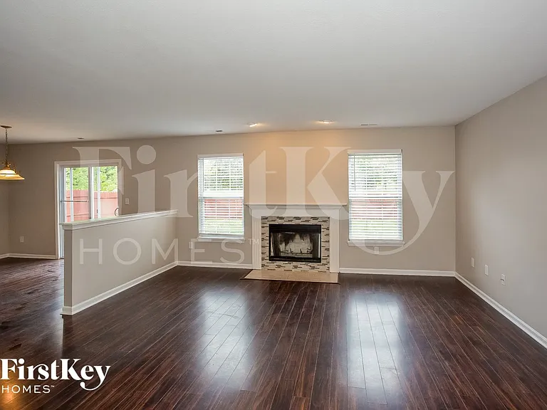 15391 Wandering Way — Photo 2