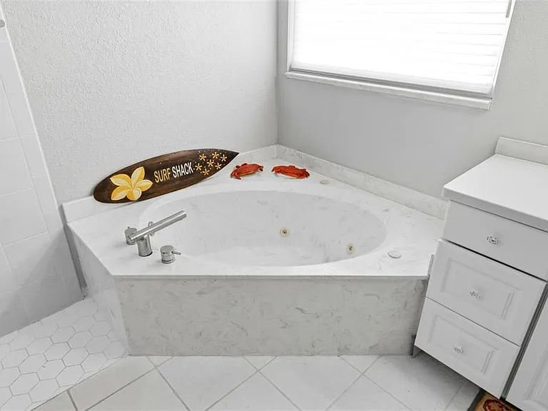 2499 Silver Palm Rd — Photo 18