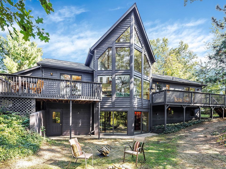 1st image of 430 Walden Dr