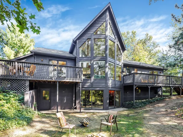 430 Walden Dr, Otsego, MI 49078