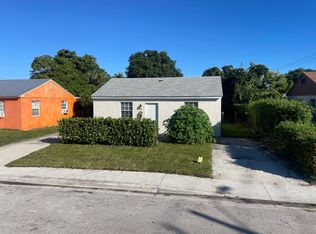 608 W 3rd St, Riviera Beach, FL 33404