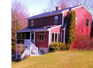 8 Westview Dr, Raymond, ME 04071