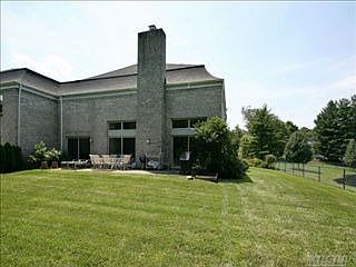 4th image of 11 Fairway Cir S