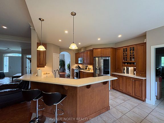 4th image of 6746 Waterside Ct