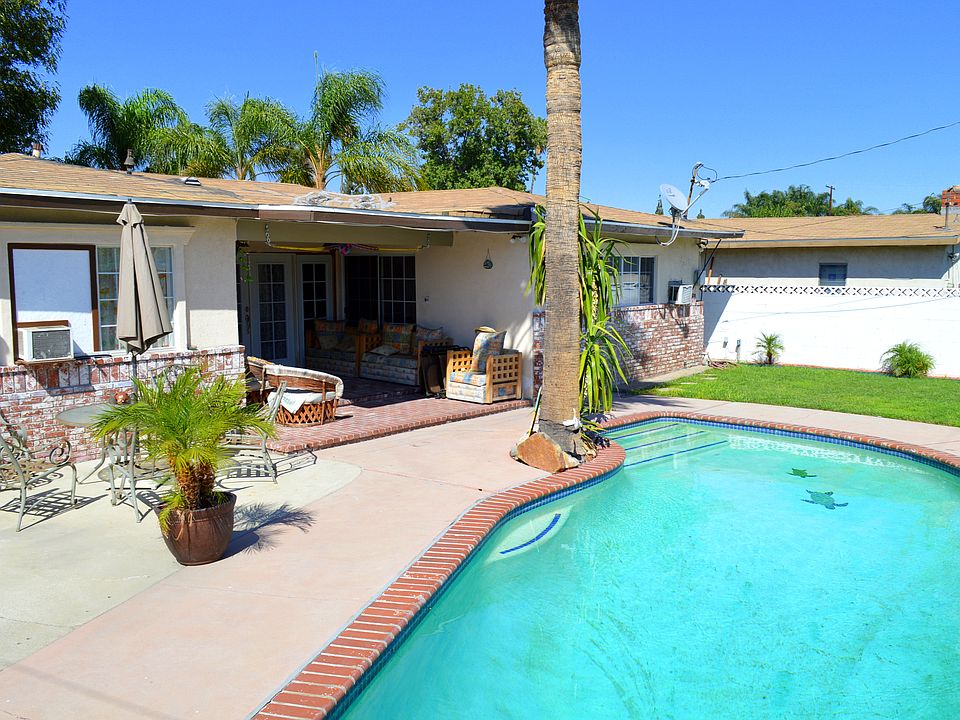 1st image of 1712 E La Deney Dr
