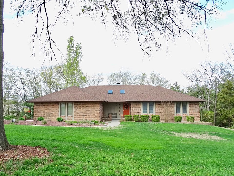 1st image of 2640 Kenwood Dr