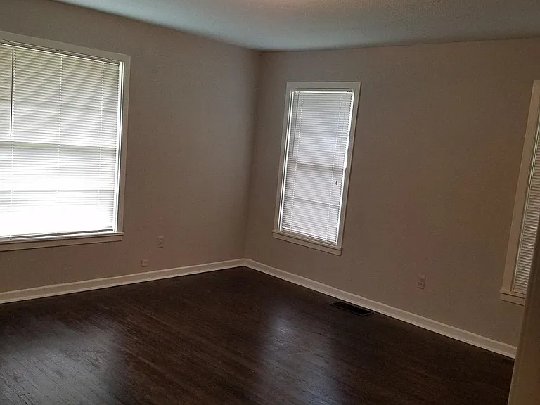 1203 Park Ave — Photo 12