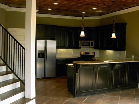 5th image of 321 Blue Jay Cir