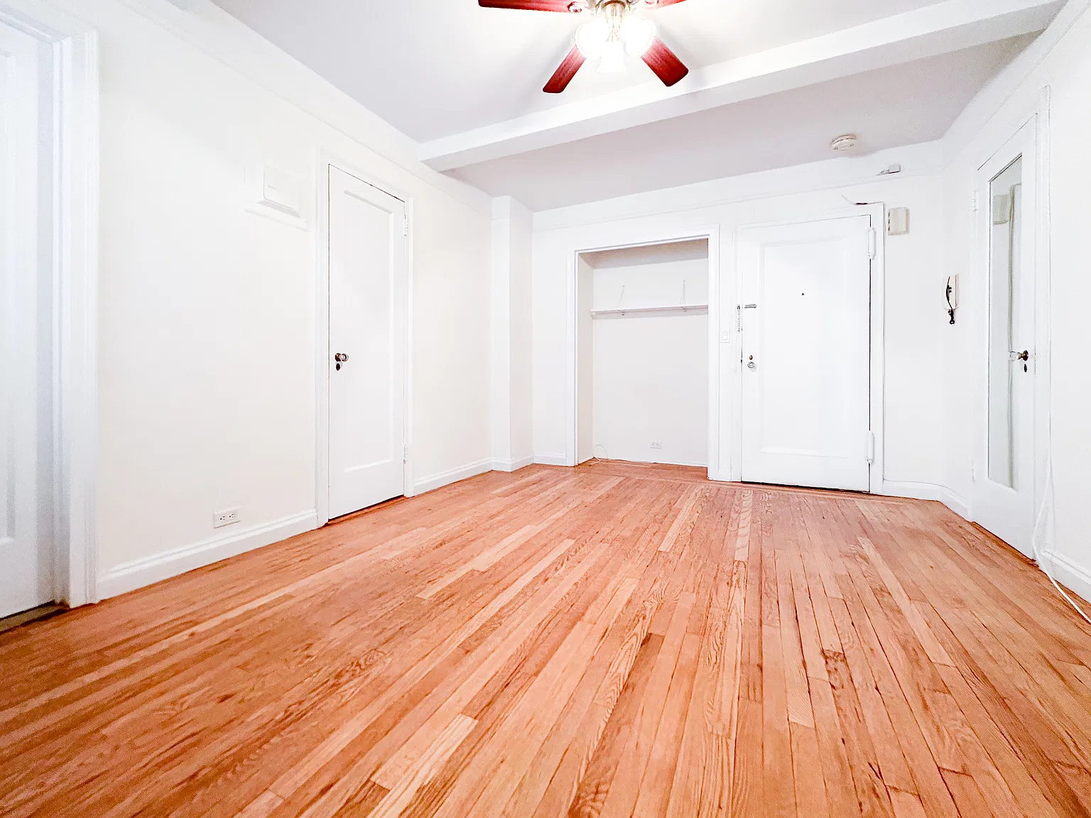 314 East 41st Street — Photo 3