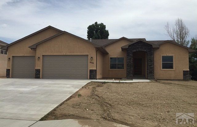 1st image of 4704 Castor Dr