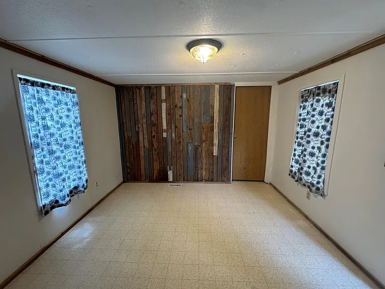 301 Whitetail Ln — Photo 8