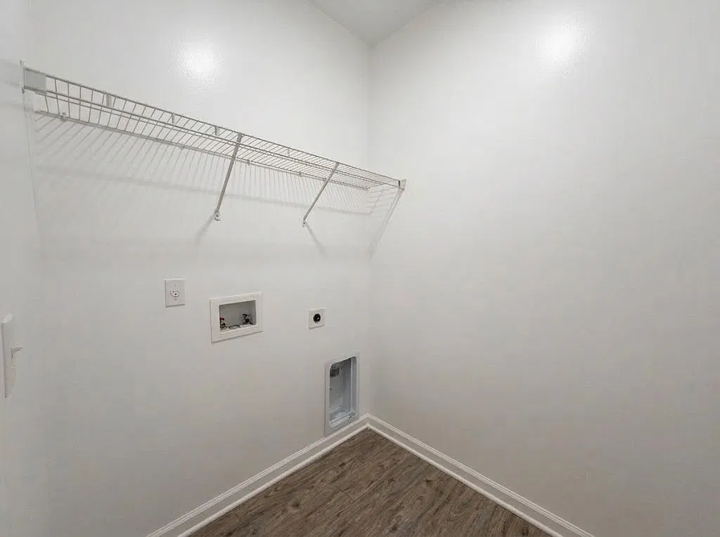4 bed, 1630 sqft, $2,450 — Photo 4