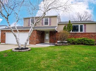 4286 Sheva Ln, Hamburg, NY 14075