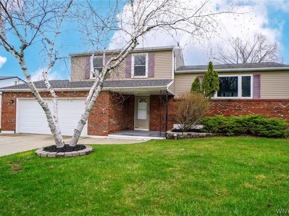 4286 Sheva Ln, Hamburg, NY 14075