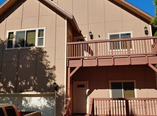 380 Heliotrope Dr, Lake Arrowhead, CA 92352