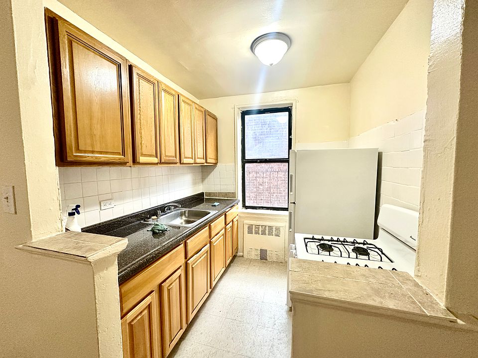 1st image of 89-29 163rd St #3L