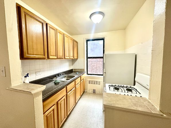 89-29 163rd St #3L