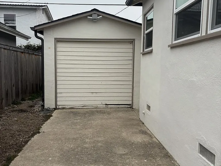 314 Castaic Ave — Photo 13