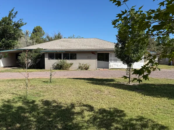 825 Giles Ln, Socorro, NM 87801