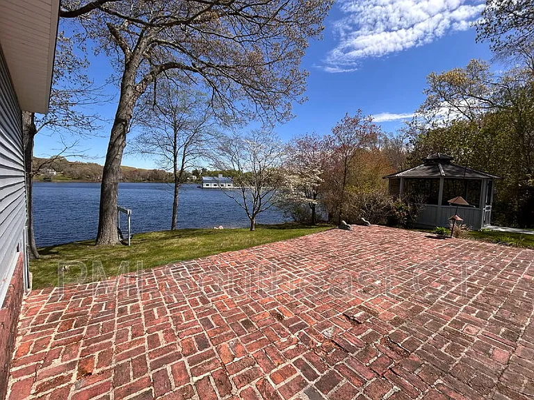 51 Lake Ave — Photo 29