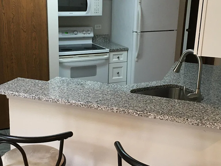 1374 E Wyndham Cir #202 — Photo 10