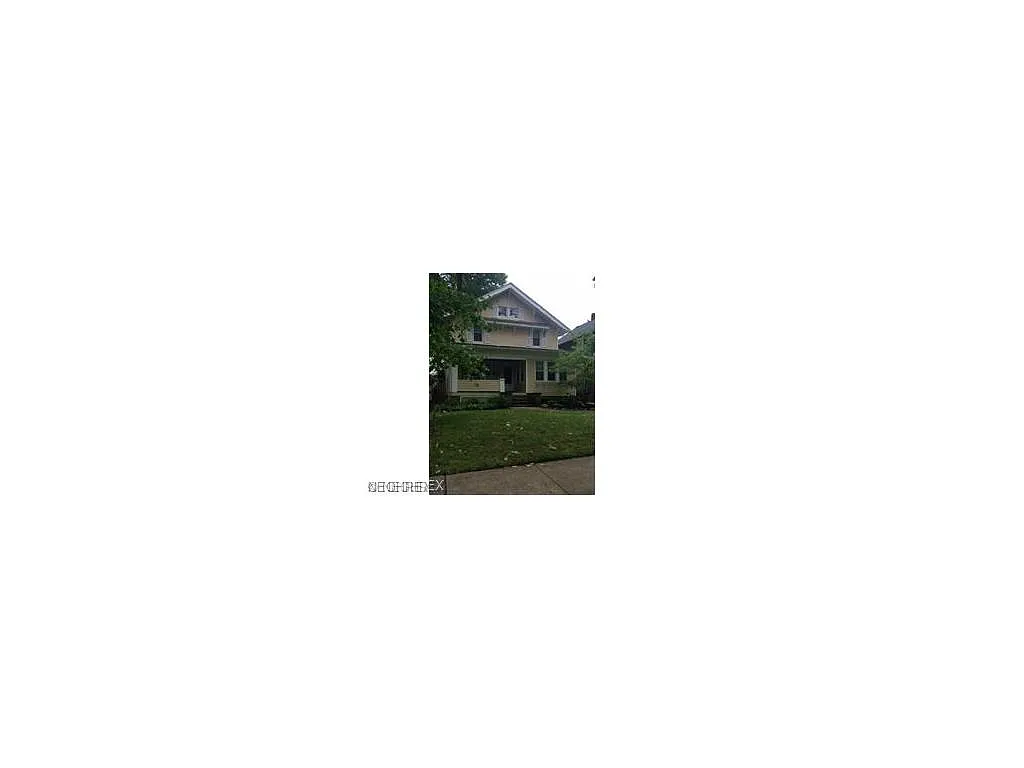 1659 Parkwood Rd photo 1