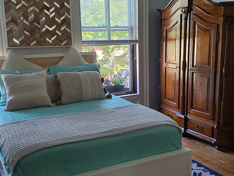 28 Trumbull St #1 — Photo 15