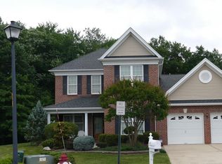 6 Kittredge Ct, Freehold, NJ 07728