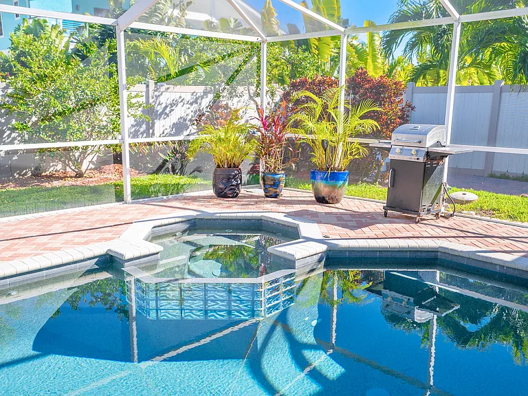 3003 W Vina Del Mar Blvd — Photo 16