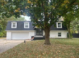 791 Apache Dr, Forsyth, IL 62535