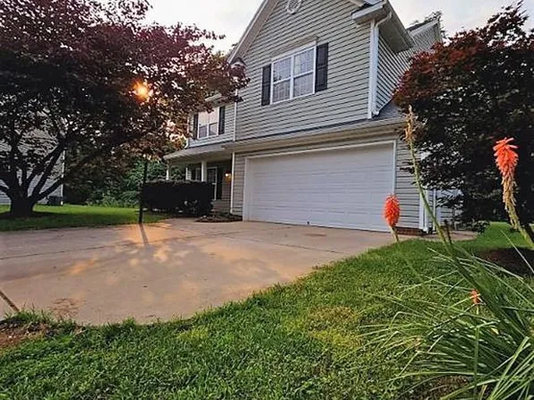 1950 Long Branch Ct, Kernersville, NC 27284