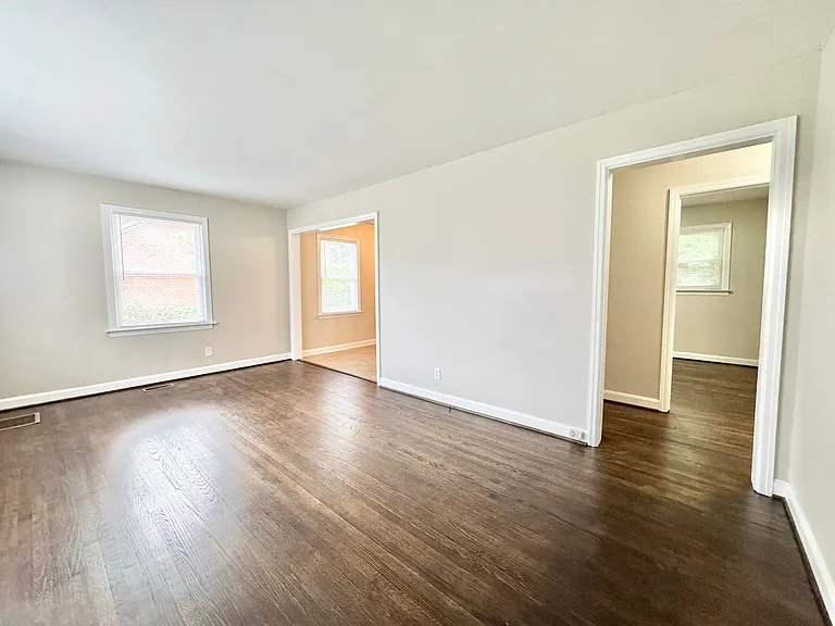 4617 Tower Rd — Photo 2