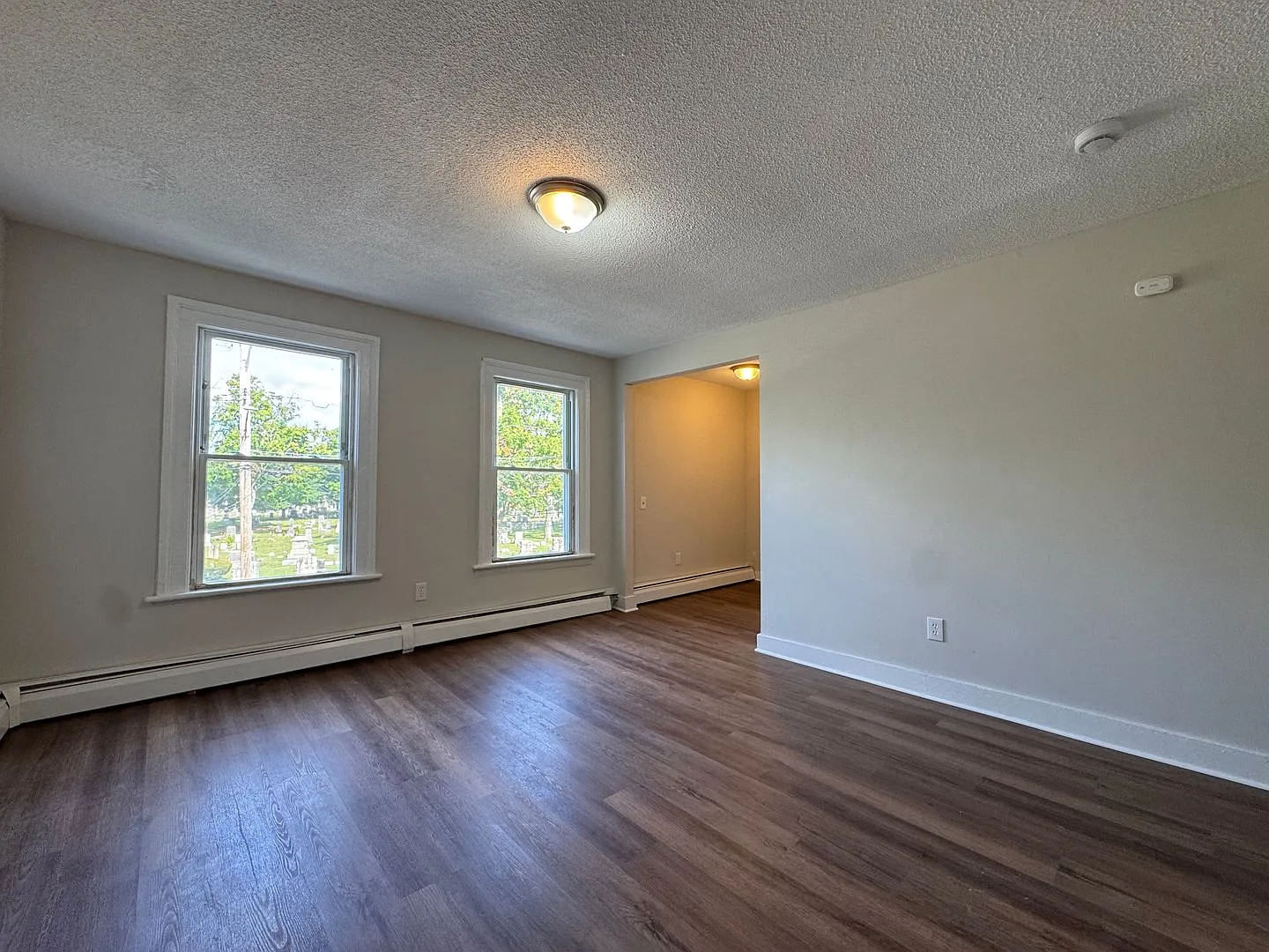 312 Davenport Ave — Photo 3