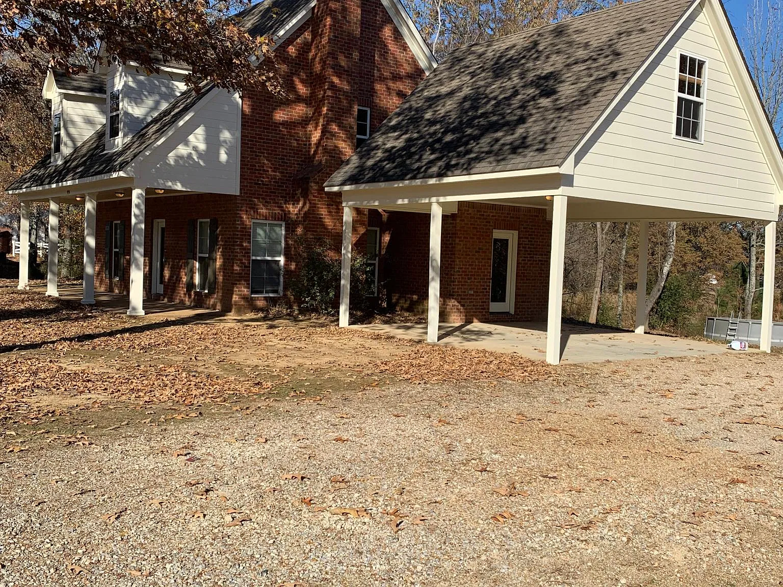 3 bed, 2.5 bath, 1750 sqft, $2,200 — Photo 3