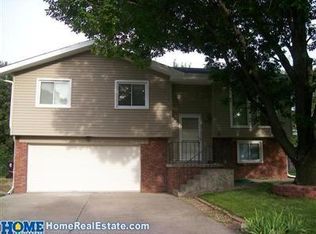 10631 N 138th St, Waverly, NE 68462