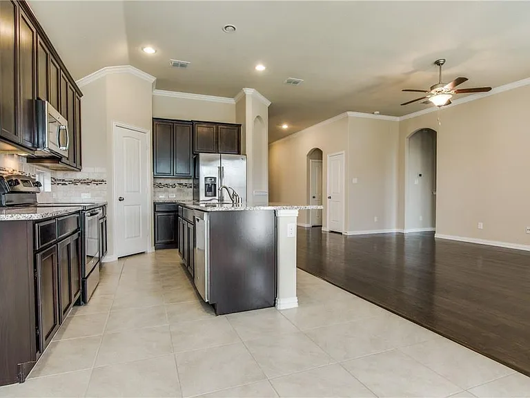 16312 Stillhouse Hollow Ct — Photo 6